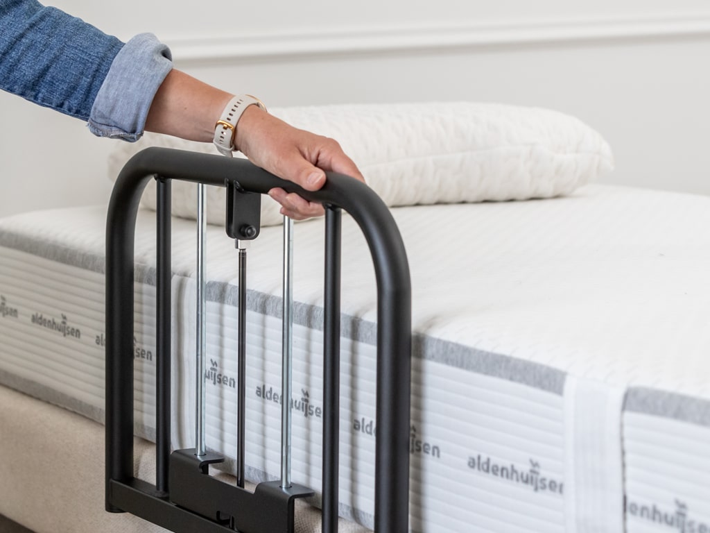 hoog laag met bedhulpmiddelen